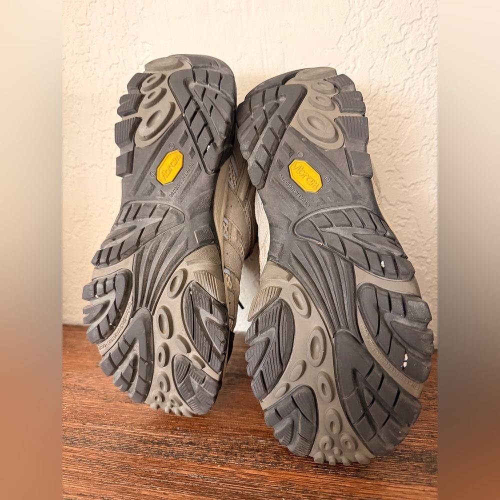 Merrell Women’s Moab 2 Waterproof Brindle Hiking Shoes, Size M 9.5 gently used - Picture 8 of 11